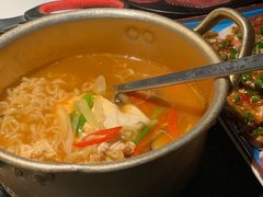 -嘿嘟嘟·肋条烧肉放题(爱融荟城店)