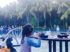 -三亚湾海居铂尔曼度假酒店