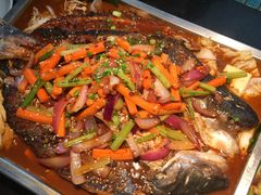 -鸣记脆皮烤鱼·海鲜烤鱼(三八广场店)