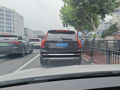 -淞虹路P+R停车场