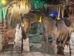 -泉城欧乐堡戏水湾艺术养生温泉