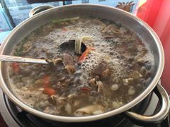 -老石黑山羊毛驴肉火锅(金凯广场店)
