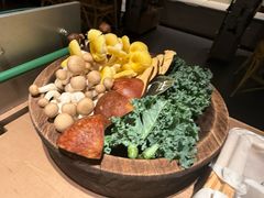 菌菇四拼-三出山火锅(南京万象天地店)