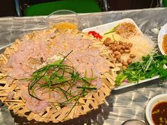 鱼生配菜-官塘鱻鱻鱼生·潮汕生腌·砂锅粥(西马路总店)