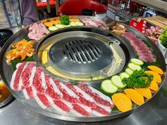 -哈哈碳都·牛肋条无限自助烤肉(台江万达店)