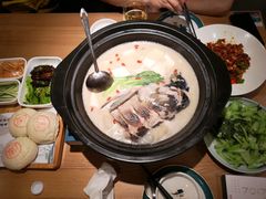 农夫山泉炖的奶汤鱼头-7017浙菜•建德味(中财店)