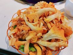-菌海森林·非遗野生菌火锅(西山区滇池路摩根道店)