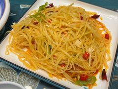 -三江源美食城