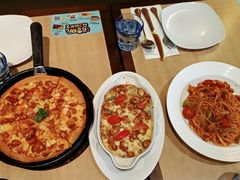 -必胜客(机场路店)