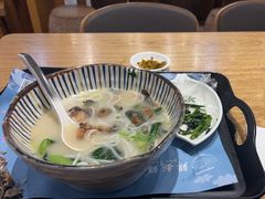 招牌梭边鱼粉-鲜越鲜鱼粉(财富购物中心店)