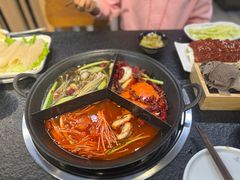 -渝里重庆火锅(航天城店)
