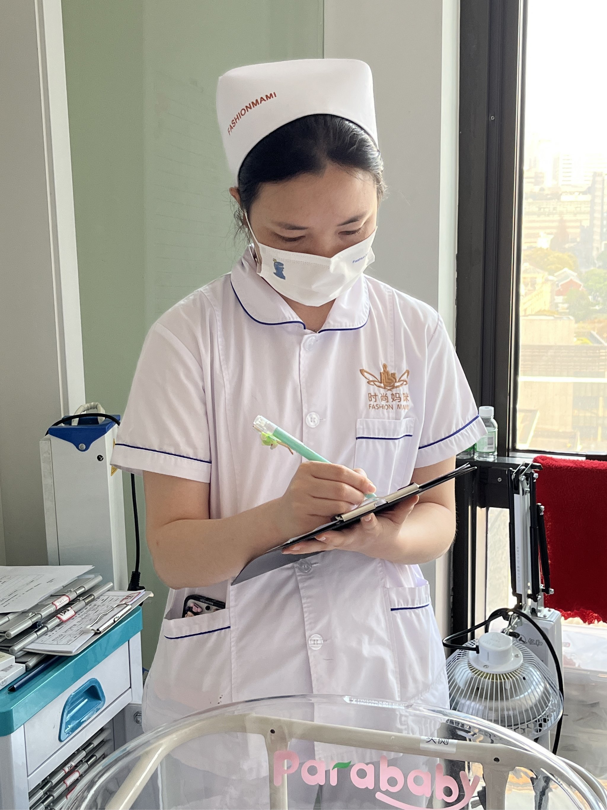 关于北京中医药大学第三附属医院代诊挂号服务院内设备操作全程协助，轻松完成就医的信息