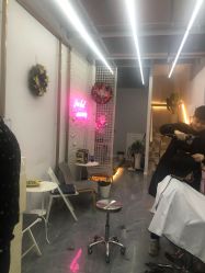 -茶发Salon·烫发染发理发