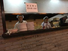 -食上东新街美食街区(民乐新都会店)