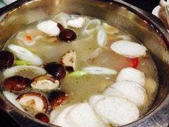 鲜咸草鸡锅底-川中故事·成都老火锅(东书房店)