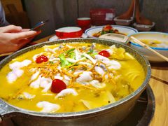 -山城外·非遗酸菜鱼(蜀都万达店)