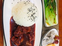 -燕庭·纯燕窝·甜品下午茶(南京西路店)