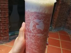 草莓芝士茉莉香茶-瑞幸咖啡(临海市银泰城店)