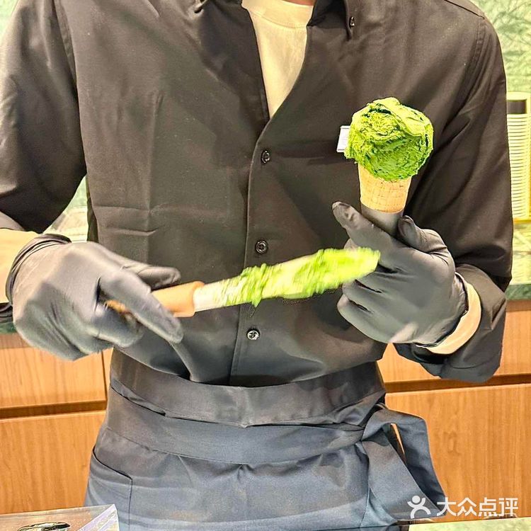 挑战九十葉最浓抹茶！一口气吃完四款我竟然