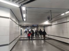 -体育场(地铁站)