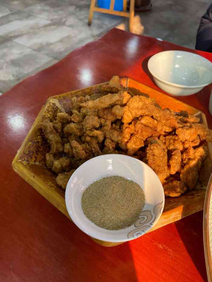 便宜坊(经三纬四店)-"说实话锅贴还是不错,菜量不小但制作工艺略.