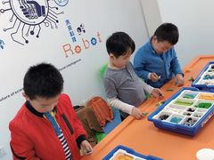 -童程童美·信息学竞赛·乐高机器人编程(长宁来福士校区)