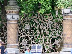 -滴血救世主教堂