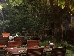 -Lam Vien Restaurant