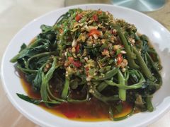 剁椒藤菜-洪霞餐馆