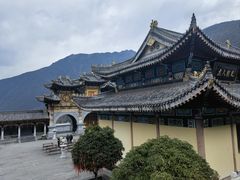 -冕宁灵山寺