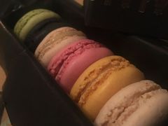 -彩虹云霄酒店75层国际自助餐