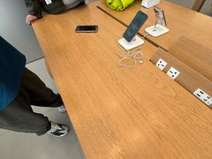 -Apple零售店(华贸购物中心店)