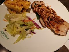 菠萝猪颈肉小吃-美奈小馆·越南料理(中航城君尚购物中心店)