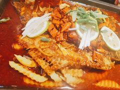 香辣味烤鱼-探鱼·鲜青椒爽麻烤鱼(银泰城店)