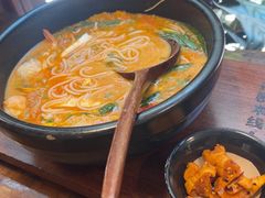-银米·云南传统过桥米线(双廊黑金冠店)