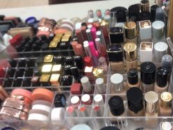 -现代经典婚纱摄影