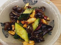 -顺溜·手工刀削面·黑金店(铜锣湾店)