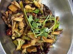 -龙顺园麻辣香锅(机场店)