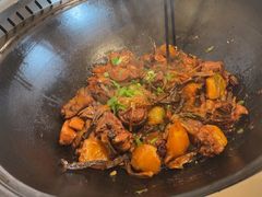 -锅老头海鲜铁锅炖