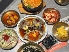-草家酱蟹炭火烤肉店(珲春南路一店)