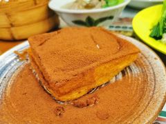 小龙凤漏奶华-小龍鳳餐室(番禺路店)