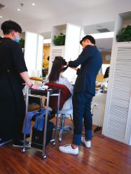 -THE LOG SALON 记录