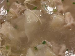 鲜肉小馄饨-东泰祥生煎馆(陕西南路店)