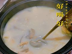 竹笙王猪肚鸡-顺德公广东猪肚鸡·煲仔饭(白石洲店)