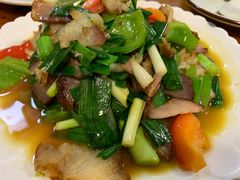 蒜叶炒腊肉-仁和人家