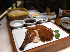 镇店烤鸭-精典一号民间菜