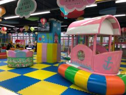 -A+B童品流行馆(中心店)