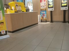 -麦当劳(卫星广场店)