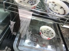 -椰爺爺·椰子冻砵仔糕