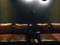 -极光点播影院(天一广场国购店)